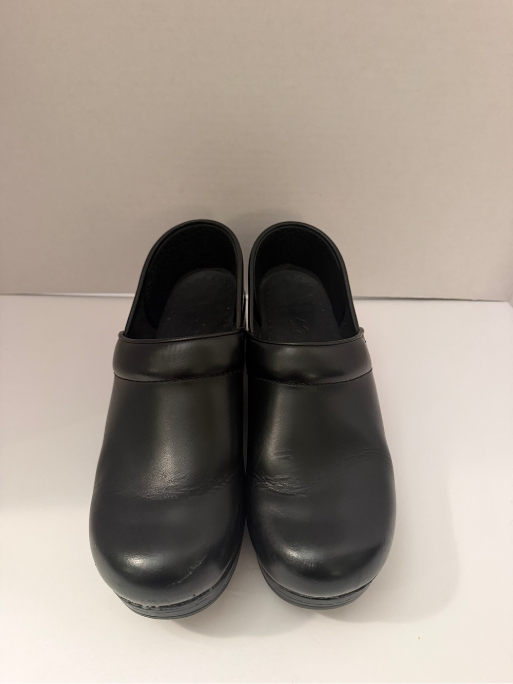 Dansko Black Leather Slip-On Clogs. Never worn. Size 38/8